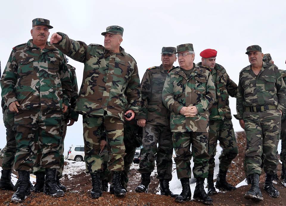 النظام السوري يقتحم الفيلق الرابع يضع وزير الدفاع تحت الإقامة الجبرية
