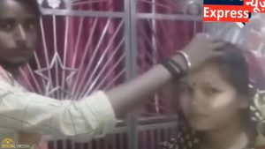 شاب هندي يساعد زوجته على الزواج من رجل آخر