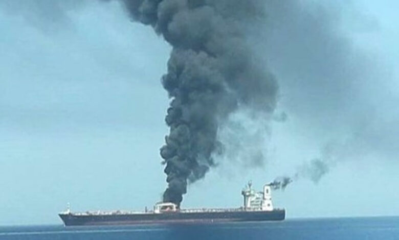 انفجار في ناقلة نفط قبالة ميناء بانياس السوري