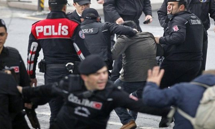 اعتقال 212 شخصاً في إسطنبول على خلفية تظاهرات عيد العمال