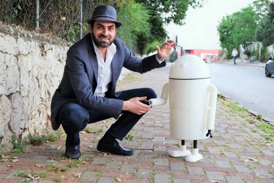 الإعلان عن أول روبوت لبناني يترشح للانتخابات النيابية