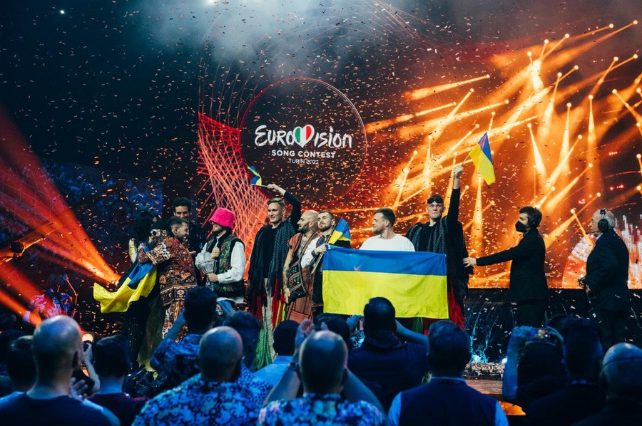 الحرب الروسية تزيح أوكرانيا من استضافة مسابقة الأغنية الأوروبية