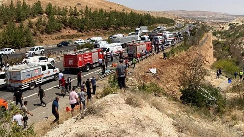 حادث مروري بغازي عنتاب: 16 قتيلا و22 جريحا