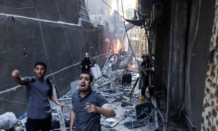 غزة تحت النار.. والسعودية تدين الهجوم الإسرائيلي