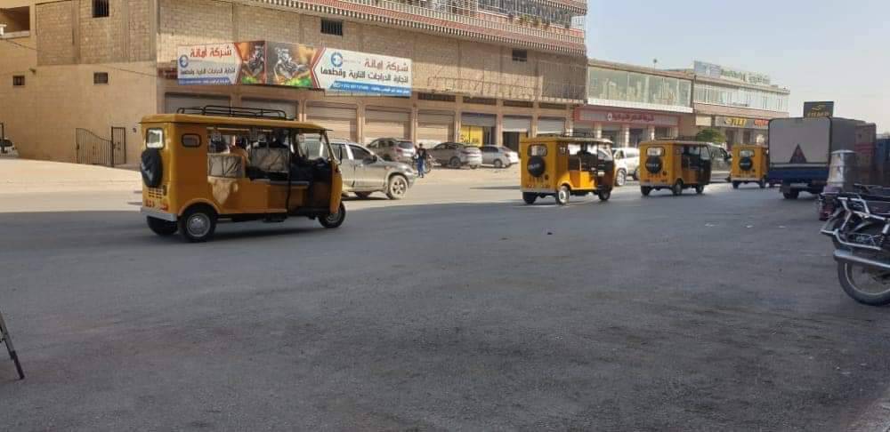 عربات "توك توك" الاقتصادية تغزو مدينة إدلب