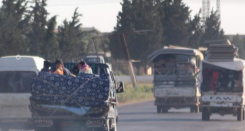 تحرير الشام تدخل مدينة عفرين وسط حركة نزوح كبيرة