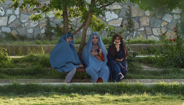 حرمان النساء بدخول المنتزهات وحدائق العامة في أفغانستان