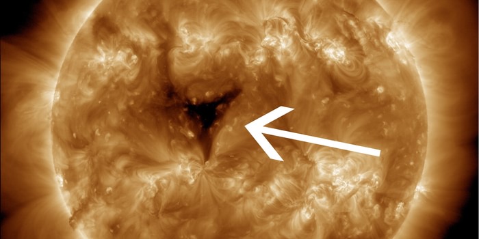 ظهور ثقب عملاق على سطح الشمس أكبر بعشرين مرة من الأرض
